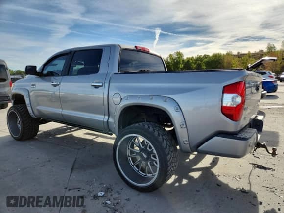 2016 Toyota Tundra 1794 Edition z VIN 5TFAW5F15GX525119, wystawiony jako Copart lot #81858065 z przebiegiem 55 097 mil mil oraz Szkoda całkowita • Salvage title. Historia ofert i sprzedaży dostępna na DreamBid. Obrazek 2.