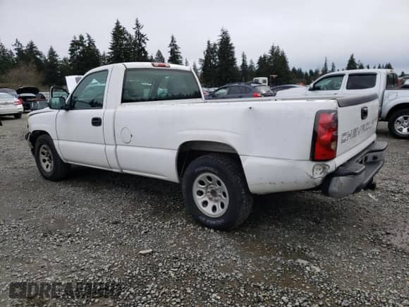 2006 Chevrolet Silverado 1500 Work Truck с VIN 3GCEC14V26G151645, выставлен на аукционе Copart как лот 49298165 с пробегом 107 504 миль миль и Списание • Salvage title. История ставок и продаж доступна на DreamBid. Изображение 2.