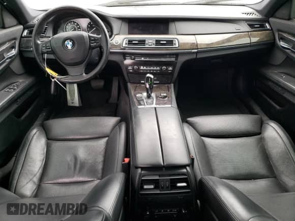 2011 BMW 7 Series 750i with VIN WBAKA8C5XBCY36778, listed as a Copart auction lot 86220094 with 95,536 mi miles and Salvage title. Bid and sale history available at DreamBid. Image 8.