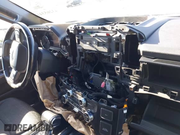 2021 Ford F-150 XL с VIN 1FTFW1E52MFA65308, выставлен на аукционе IAAI как лот 43265341 с пробегом 100 926 миль миль и . История ставок и продаж доступна на DreamBid. Изображение 6.