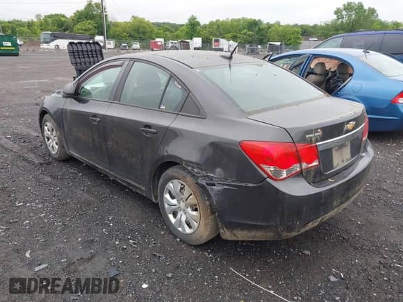 2014 Chevrolet Cruze LS with VIN 1G1PB5SG1E7190169, listed as a IAAI auction lot 42382681 with 117,194 mi miles and . Bid and sale history available at DreamBid. Image 3.