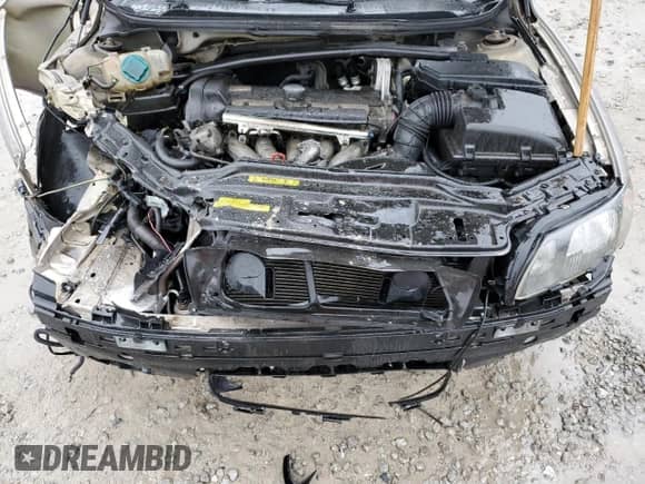 2001 Volvo S60 с VIN YV1RS61R112068583, выставлен на аукционе Copart как лот 81700044 с пробегом Не указан миль и Чистый • Clean title. История ставок и продаж доступна на DreamBid. Изображение 11.