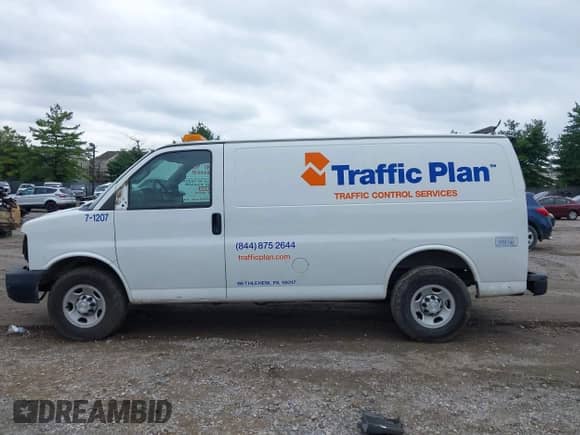 2017 Chevrolet Express Cargo с VIN 1GCWGAFF7H1342428, выставлен на аукционе IAAI как лот 43061156 с пробегом 111 621 миль миль и . История ставок и продаж доступна на DreamBid. Изображение 14.