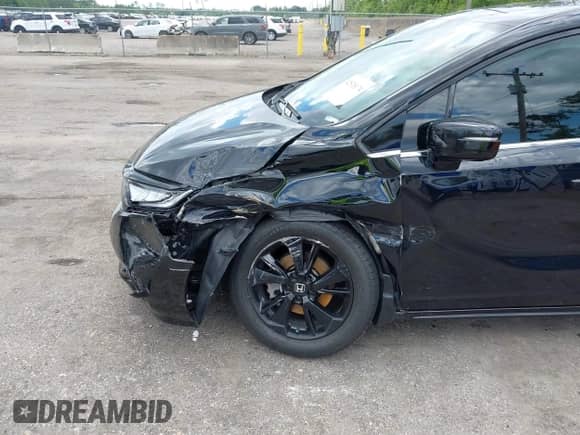 2023 Honda Odyssey Sport z VIN 5FNRL6H76PB068270, wystawiony jako IAAI lot #42528174 z przebiegiem 126 063 mil mil oraz . Historia ofert i sprzedaży dostępna na DreamBid. Obrazek 18.