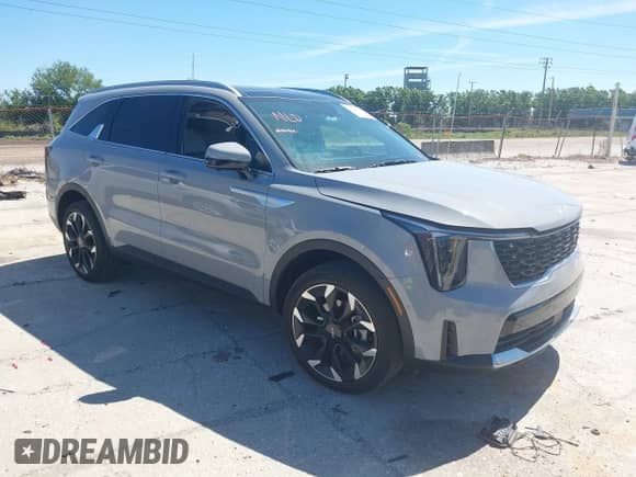 2024 Kia Sorento SX z VIN 5XYRK4JF2RG303784, wystawiony jako IAAI lot #41860346 z przebiegiem 8 978 mil mil oraz . Historia ofert i sprzedaży dostępna na DreamBid. Obrazek 1.