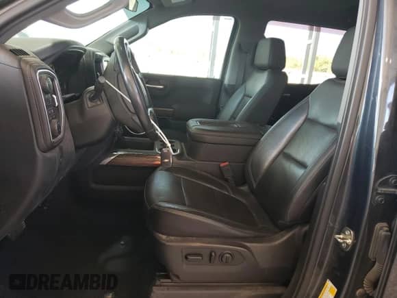 2020 Chevrolet Silverado 1500 RST z VIN 1GCUYEED0LZ225666, wystawiony jako Copart lot #82307795 z przebiegiem 161 241 mil mil oraz Szkoda całkowita • Salvage title. Historia ofert i sprzedaży dostępna na DreamBid. Obrazek 7.