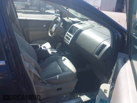 2010 Ford Edge Limited с VIN 2FMDK4KC1ABA53439, выставлен на аукционе IAAI как лот 43318817 с пробегом 251 064 миль миль и . История ставок и продаж доступна на DreamBid. Изображение 5.