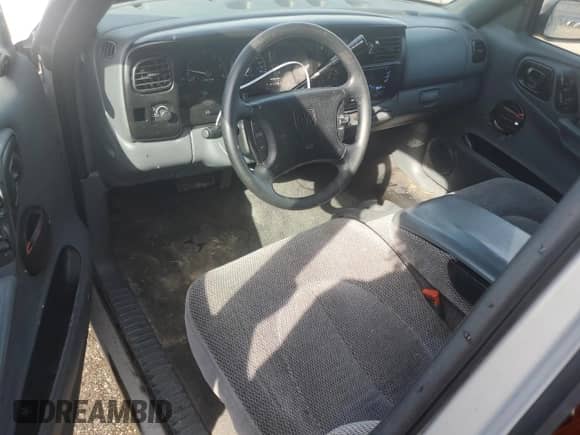 1997 Dodge Dakota с VIN 1B7GL23X9VS135936, выставлен на аукционе Copart как лот 43045525 с пробегом 185 055 миль миль и Списание • Salvage title. История ставок и продаж доступна на DreamBid. Изображение 8.
