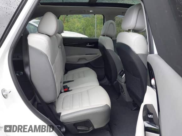 2016 Kia Sorento SXL z VIN 5XYPKDA57GG174551, wystawiony jako IAAI lot #42314487 z przebiegiem 86 606 mil mil oraz . Historia ofert i sprzedaży dostępna na DreamBid. Obrazek 8.