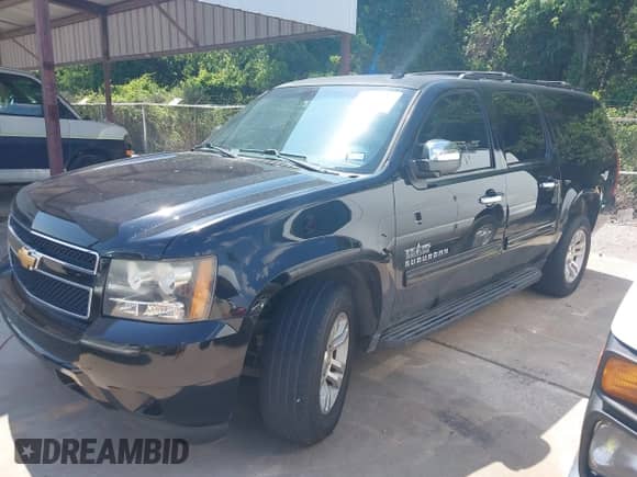 2014 Chevrolet Suburban LS с VIN 1GNSCHE08ER190017, выставлен на аукционе IAAI как лот 42415373 с пробегом 206 410 миль миль и . История ставок и продаж доступна на DreamBid. Изображение 2.