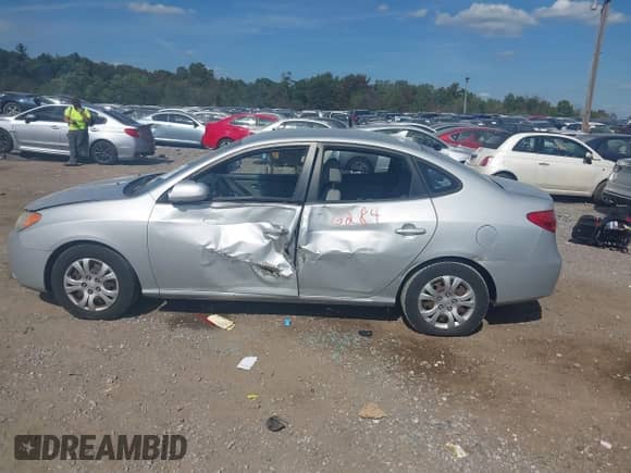 2010 Hyundai Elantra GLS with VIN KMHDU4AD1AU881148, listed as a IAAI auction lot 43356284 with 88,658 mi miles and . Bid and sale history available at DreamBid. Image 14.