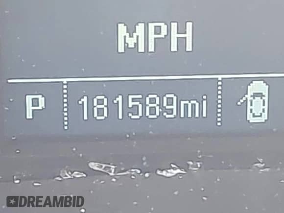 2017 Chevrolet Silverado 1500 Work Truck z VIN 1GCVKNEH8HZ313851, wystawiony jako IAAI lot #42557790 z przebiegiem 181 589 mil mil oraz . Historia ofert i sprzedaży dostępna na DreamBid. Obrazek 16.