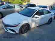 2024 Hyundai Elantra SEL с VIN KMHLM4DG8RU697919, выставлен на аукционе IAAI как лот 43190533 с пробегом 6 119 миль миль и . История ставок и продаж доступна на DreamBid. Изображение 2.