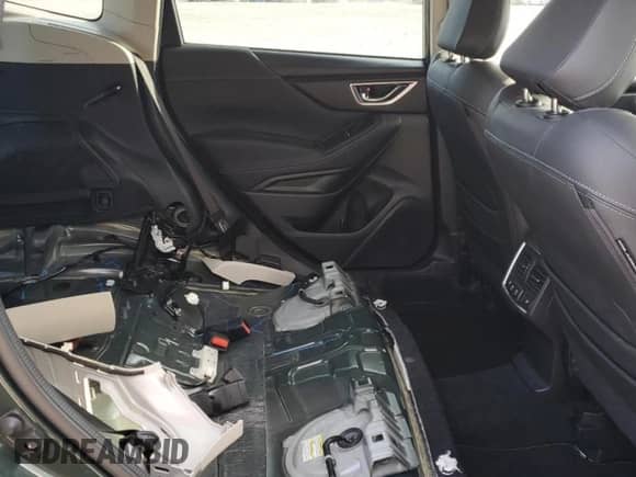 2023 Subaru Forester Touring z VIN JF2SKARC4PH436157, wystawiony jako Copart lot #70324145 z przebiegiem 29 115 mil mil oraz Szkoda całkowita • Salvage title. Historia ofert i sprzedaży dostępna na DreamBid. Obrazek 11.