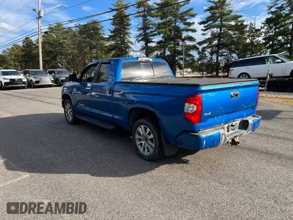 2016 Toyota Tundra Limited z VIN 5TFBY5F1XGX569793, wystawiony jako Copart lot #85945475 z przebiegiem 161 154 mil mil oraz Czysty tytuł • Clean title. Historia ofert i sprzedaży dostępna na DreamBid. Obrazek 4.