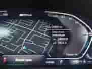 2021 BMW 3 Series 330e xDrive z VIN WBA5P9C00MFK93416, wystawiony jako IAAI lot #41525725 z przebiegiem 24 831 mil mil oraz . Historia ofert i sprzedaży dostępna na DreamBid. Obrazek 16.