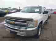 2012 Chevrolet Silverado 1500 LS z VIN 3GCPCREAXCG128550, wystawiony jako IAAI lot #41903814 z przebiegiem 248 558 mil mil oraz . Historia ofert i sprzedaży dostępna na DreamBid. Obrazek 2.