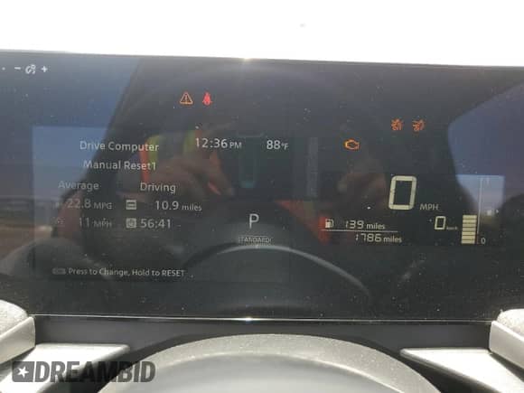 2025 Nissan Kicks SV с VIN 3N8AP6CA4SL381112, выставлен на аукционе Copart как лот 61275685 с пробегом 1 786 миль миль и Списание • Salvage title. История ставок и продаж доступна на DreamBid. Изображение 9.