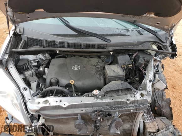2017 Toyota Sienna XLE z VIN 5TDYZ3DC2HS837100, wystawiony jako Copart lot #82368485 z przebiegiem Nie podano mil oraz Szkoda całkowita • Salvage title. Historia ofert i sprzedaży dostępna na DreamBid. Obrazek 12.
