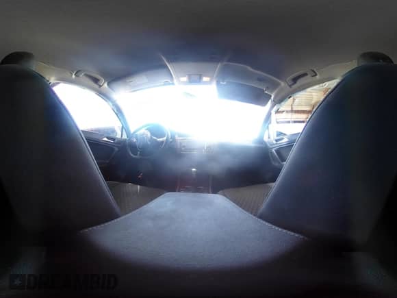 2018 Volkswagen Tiguan S с VIN 3VV1B7AX3JM067887, выставлен на аукционе IAAI как лот 43216100 с пробегом 124 903 миль миль и . История ставок и продаж доступна на DreamBid. Изображение 18.