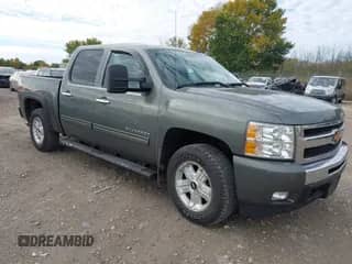 2011 Chevrolet Silverado 1500 LT with VIN 3GCPKSE37BG237428, listed as a IAAI auction lot 43406283 with 204,232 mi miles and . Bid and sale history available at DreamBid. Image 1.