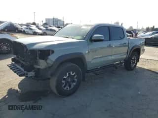 2022 Toyota Tacoma TRD Off Road с VIN 3TMCZ5AN6NM494685, выставлен на аукционе Copart как лот 82319385 с пробегом 42 267 миль миль и Списание • Salvage title. История ставок и продаж доступна на DreamBid. Изображение 1.