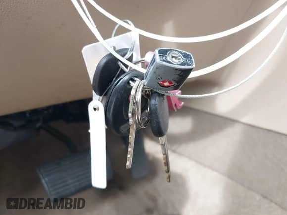 2014 Cadillac Escalade Luxury с VIN 1GYS3BEF3ER223994, выставлен на аукционе IAAI как лот 42250787 с пробегом 135 479 миль миль и . История ставок и продаж доступна на DreamBid. Изображение 11.