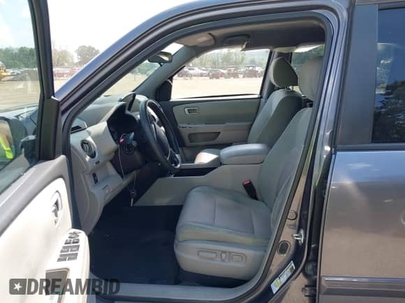 2015 Honda Pilot EX с VIN 5FNYF4H46FB052226, выставлен на аукционе IAAI как лот 42988377 с пробегом 163 946 миль миль и . История ставок и продаж доступна на DreamBid. Изображение 5.