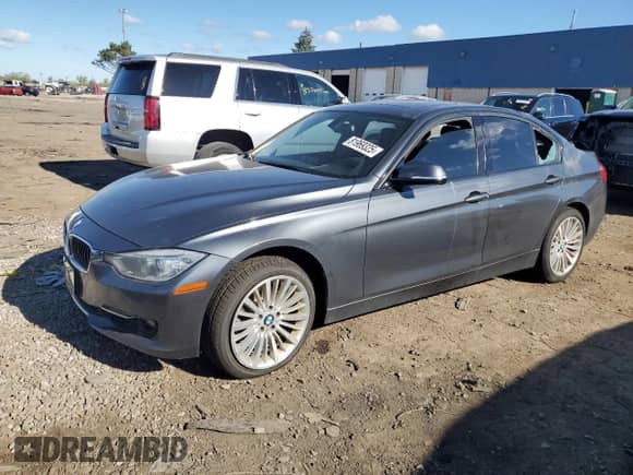 2015 BMW 3 Series 328i xDrive with VIN WBA3B5G5XFNS14606, listed as a Copart auction lot 81969325 with 135,051 mi miles and Clean title. Bid and sale history available at DreamBid. Image 1.