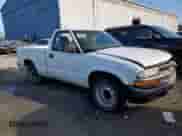 2003 Chevrolet S-10 with VIN 1GCCS14H338102072, listed as a Copart auction lot 47418925 with 179,672 mi miles and Salvage title. Bid and sale history available at DreamBid. Image 4.