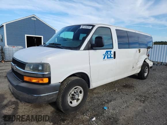 2009 Chevrolet Express Passenger с VIN 1GAHG39K191181663, выставлен на аукционе Copart как лот 81134355 с пробегом 39 481 миль миль и Чистый • Clean title. История ставок и продаж доступна на DreamBid. Изображение 1.