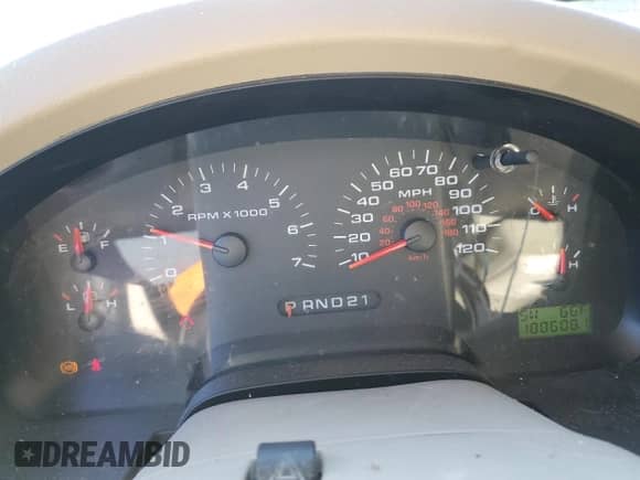 2006 Ford F-150 XLT with VIN 1FTRW02W06KD64679, listed as a Copart auction lot 88233135 with 188,608 mi miles and Clean title. Bid and sale history available at DreamBid. Image 9.