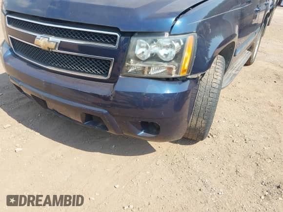 2008 Chevrolet Tahoe 3LT z VIN 1GNFC13J68R117219, wystawiony jako IAAI lot #42528970 z przebiegiem 273 876 mil mil oraz . Historia ofert i sprzedaży dostępna na DreamBid. Obrazek 6.