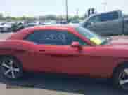 2014 Dodge Challenger R/T с VIN 2C3CDYBT1EH293275, выставлен на аукционе IAAI как лот 42425038 с пробегом 136 372 миль миль и . История ставок и продаж доступна на DreamBid. Изображение 14.