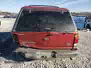 1997 Ford Explorer XL z VIN 1FMDU32E7VZB27827, wystawiony jako Copart lot #88686485 z przebiegiem 237 485 mil mil oraz Szkoda całkowita • Salvage title. Historia ofert i sprzedaży dostępna na DreamBid. Obrazek 6.