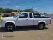 2000 Nissan Frontier XE с VIN 1N6ED26T1YC315114, выставлен на аукционе IAAI как лот 42076538 с пробегом 240 525 миль миль и . История ставок и продаж доступна на DreamBid. Изображение 14.