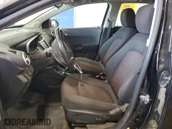 2017 Chevrolet Sonic LT с VIN 1G1JD6SB7H4129117, выставлен на аукционе Copart как лот 64881335 с пробегом 152 301 миль миль и Чистый • Clean title. История ставок и продаж доступна на DreamBid. Изображение 7.