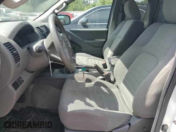 2016 Nissan Frontier S z VIN 1N6BD0CT7GN722496, wystawiony jako Copart lot #62586855 z przebiegiem 65 375 mil mil oraz Czysty tytuł • Clean title. Historia ofert i sprzedaży dostępna na DreamBid. Obrazek 7.