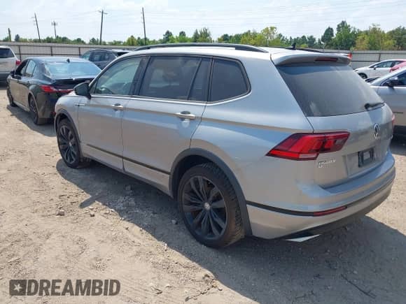 2020 Volkswagen Tiguan SE с VIN 3VV2B7AX7LM127578, выставлен на аукционе IAAI как лот 43213632 с пробегом 86 588 миль миль и . История ставок и продаж доступна на DreamBid. Изображение 3.