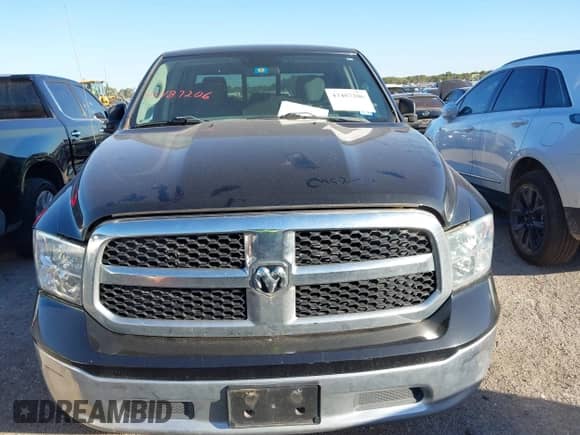 2018 Ram 1500 Big Horn z VIN 1C6RR6LG8JS149133, wystawiony jako IAAI lot #43487206 z przebiegiem 131 024 mil mil oraz . Historia ofert i sprzedaży dostępna na DreamBid. Obrazek 11.