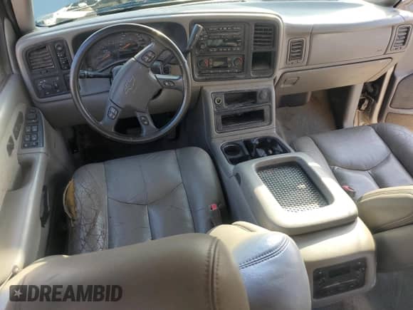 2003 Chevrolet Silverado 1500HD LS z VIN 1GCGK13U83F159881, wystawiony jako Copart lot #65722835 z przebiegiem 174 657 mil mil oraz Szkoda całkowita • Salvage title. Historia ofert i sprzedaży dostępna na DreamBid. Obrazek 8.