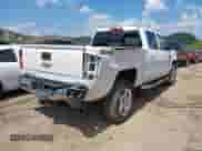 2018 Chevrolet Silverado 2500HD LT z VIN 1GC1KVEG9JF188050, wystawiony jako IAAI lot #42696983 z przebiegiem 103 599 mil mil oraz . Historia ofert i sprzedaży dostępna na DreamBid. Obrazek 4.