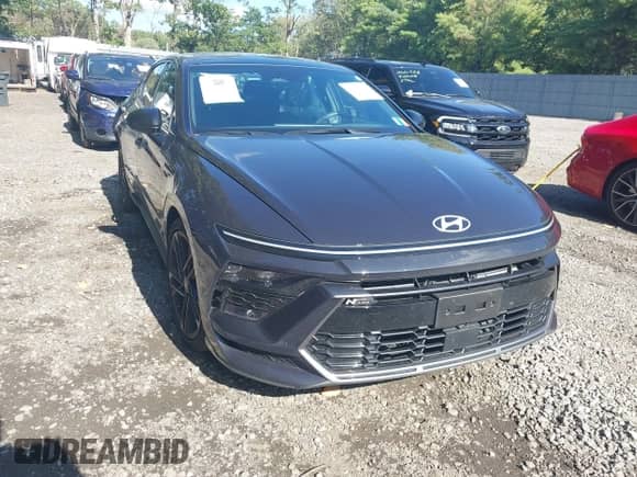 2025 Hyundai Sonata N Line с VIN KMHL54JC5SA473433, выставлен на аукционе IAAI как лот 43277330 с пробегом 21 826 миль миль и . История ставок и продаж доступна на DreamBid. Изображение 1.