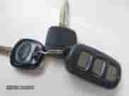 2005 Toyota Camry LE z VIN 4T1BE30KX5U957227, wystawiony jako IAAI lot #43258904 z przebiegiem 161 345 mil mil oraz . Historia ofert i sprzedaży dostępna na DreamBid. Obrazek 11.