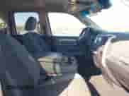 2016 Ram 1500 Outdoorsman z VIN 1C6RR7GTXGS177084, wystawiony jako IAAI lot #41832813 z przebiegiem 107 953 mil mil oraz . Historia ofert i sprzedaży dostępna na DreamBid. Obrazek 5.