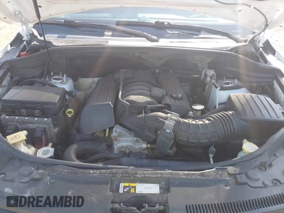 2015 Jeep Grand Cherokee SRT z VIN 1C4RJFDJ1FC717685, wystawiony jako IAAI lot #42582445 z przebiegiem 107 678 mil mil oraz . Historia ofert i sprzedaży dostępna na DreamBid. Obrazek 10.