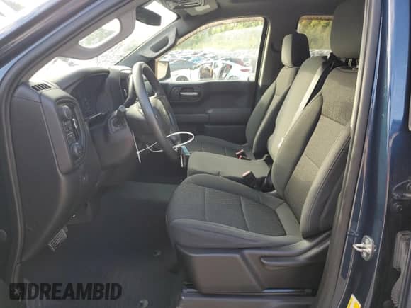 2020 Chevrolet Silverado 1500 Custom with VIN 1GCRYBEH7LZ188218, listed as a Copart auction lot 80005385 with 44,148 mi miles and Salvage title. Bid and sale history available at DreamBid. Image 7.