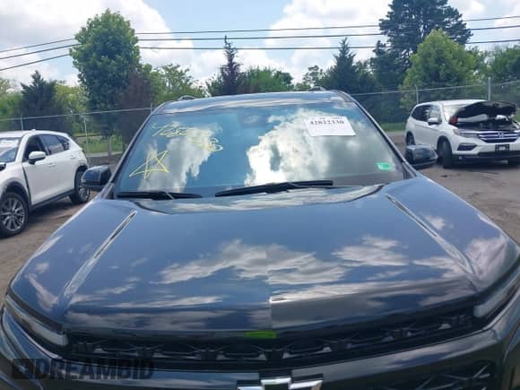 2024 Chevrolet Traverse AWD RS с VIN 1GNEVLKS2RJ166882, выставлен на аукционе IAAI как лот 42822330 с пробегом 46 018 миль миль и . История ставок и продаж доступна на DreamBid. Изображение 6.