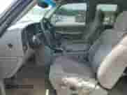 2000 Chevrolet Silverado 2500 LS с VIN 1GCGK29U8YE408139, выставлен на аукционе Copart как лот 60900574 с пробегом 183 080 миль миль и Чистый • Clean title. История ставок и продаж доступна на DreamBid. Изображение 7.