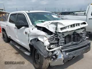 2019 Toyota Tundra SR5 с VIN 5TFAY5F11KX854581, выставлен на аукционе IAAI как лот 42158395 с пробегом 140 691 миль миль и . История ставок и продаж доступна на DreamBid. Изображение 1.